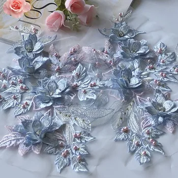 1Pcs Azul do Céu em 3d de Bordado de Flores Patch de Tecidos de Malha Frisado Apliques de Cristal de Costura Vestido de Roupas Acessório Diy Patches