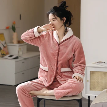 Coral do Fleece das Mulheres Pijama 2pcs Conjunto Simples e Doce Manter Quente de Inverno Senhoras Homewear Feminina Manga Longa Sleepwear