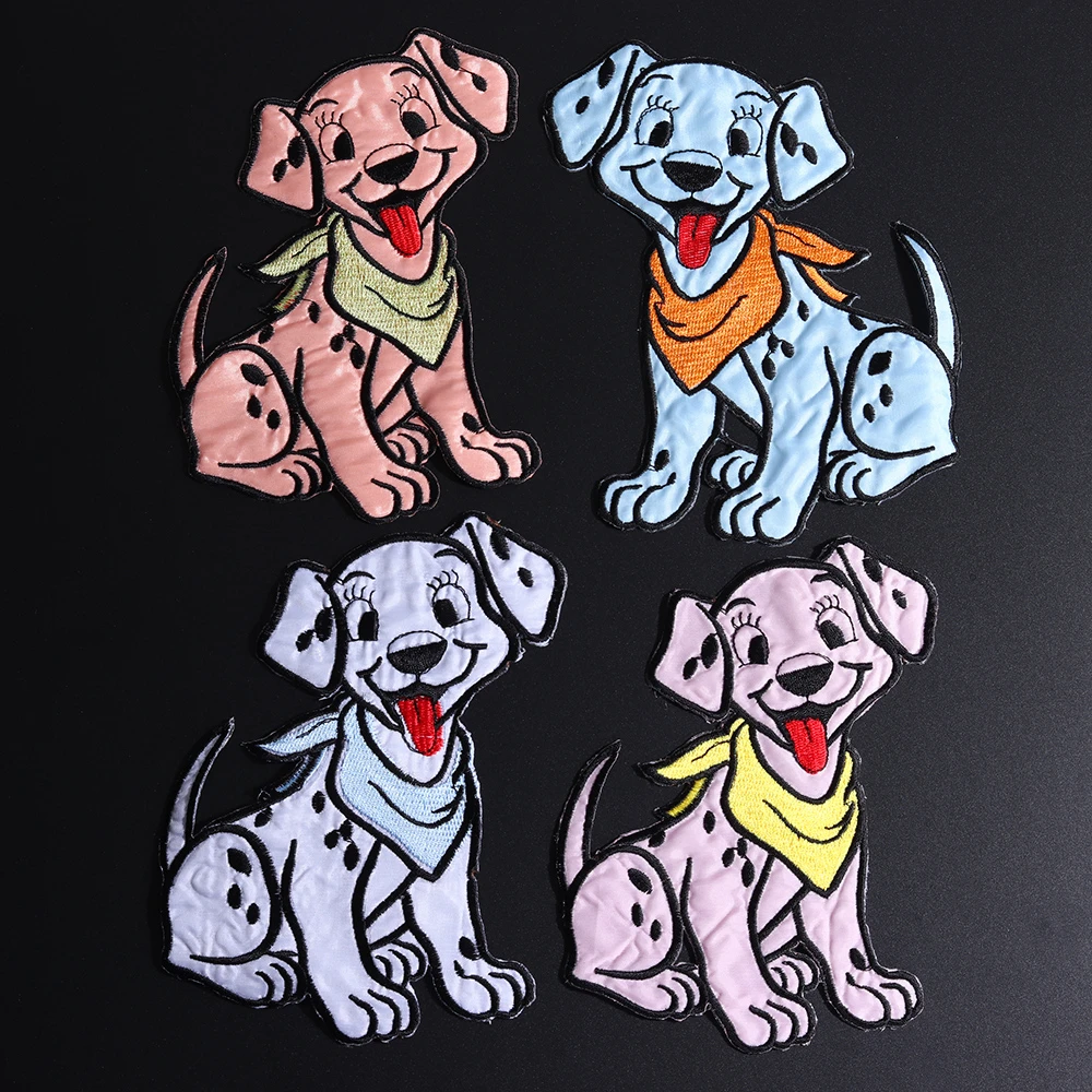 Bonito dos desenhos animados cão manchado patches animal de vestuário, bordados Apliques de acessórios para crachá de Costura de roupas de saco ou de